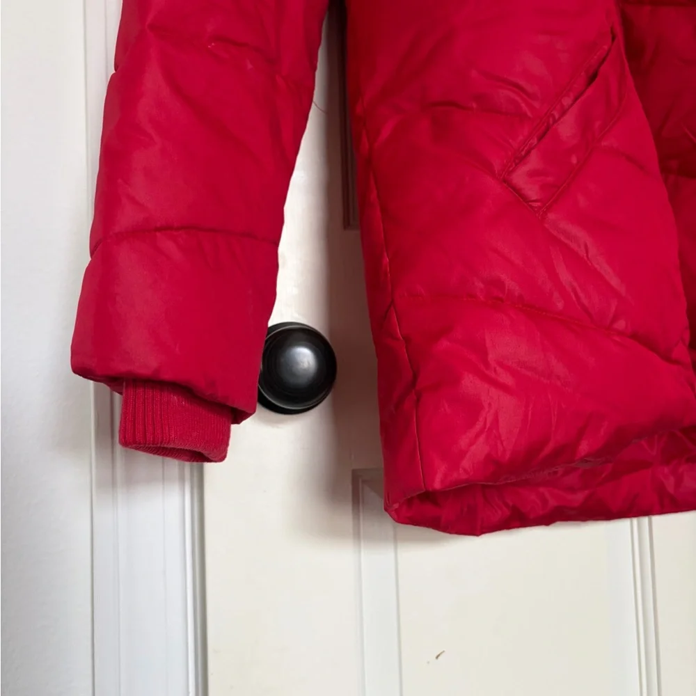 New York & Company Red Puffer Jacket - Picture 3 of 6